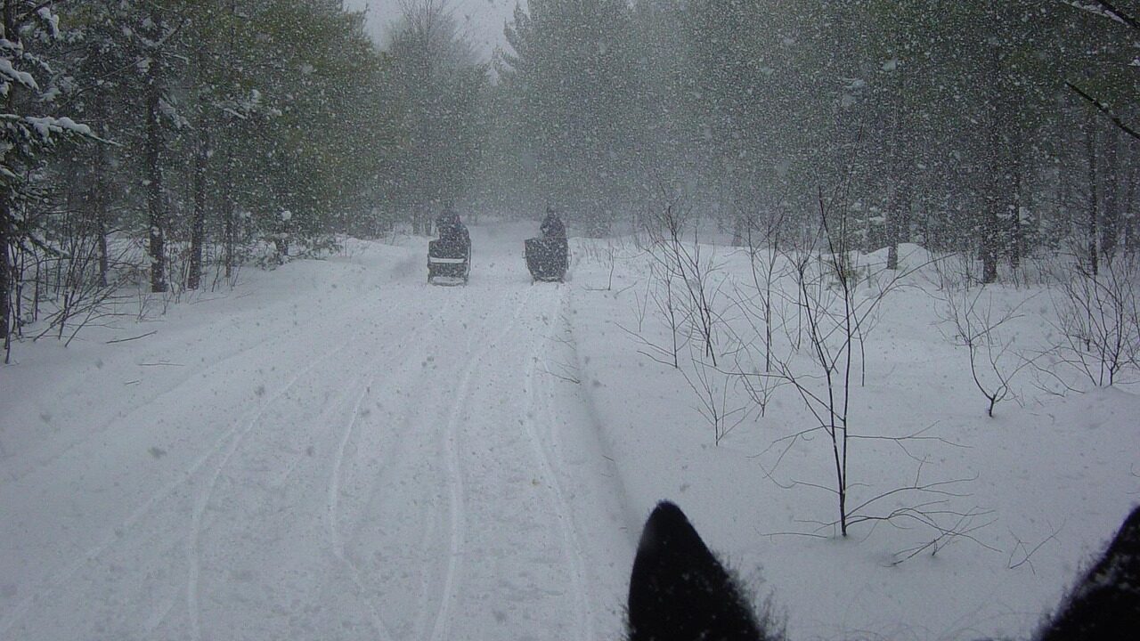 Early Christmas Travel Threatened by US Storms in 2026